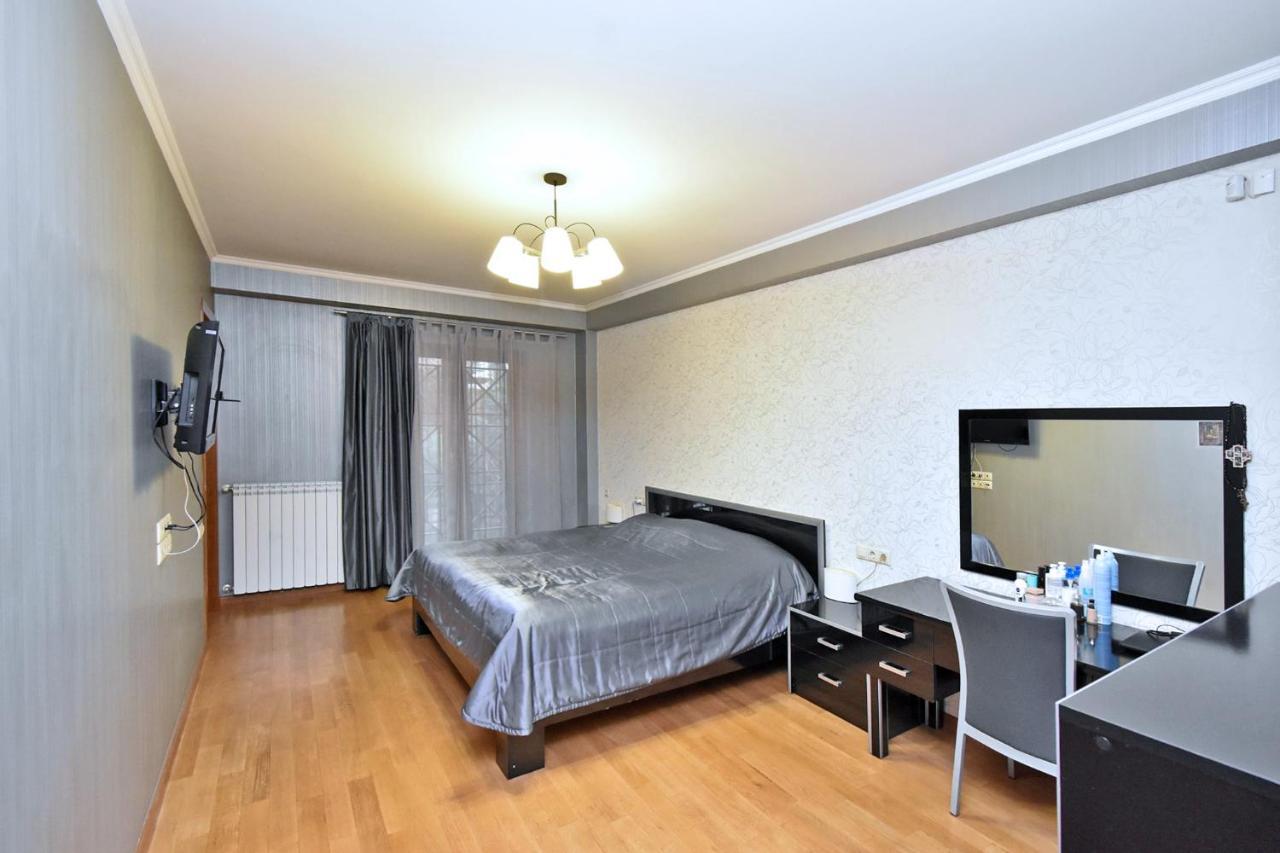 Dos Guest House Ереван Экстерьер фото